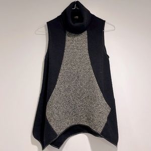 Sleeveless turtleneck from THML - XS